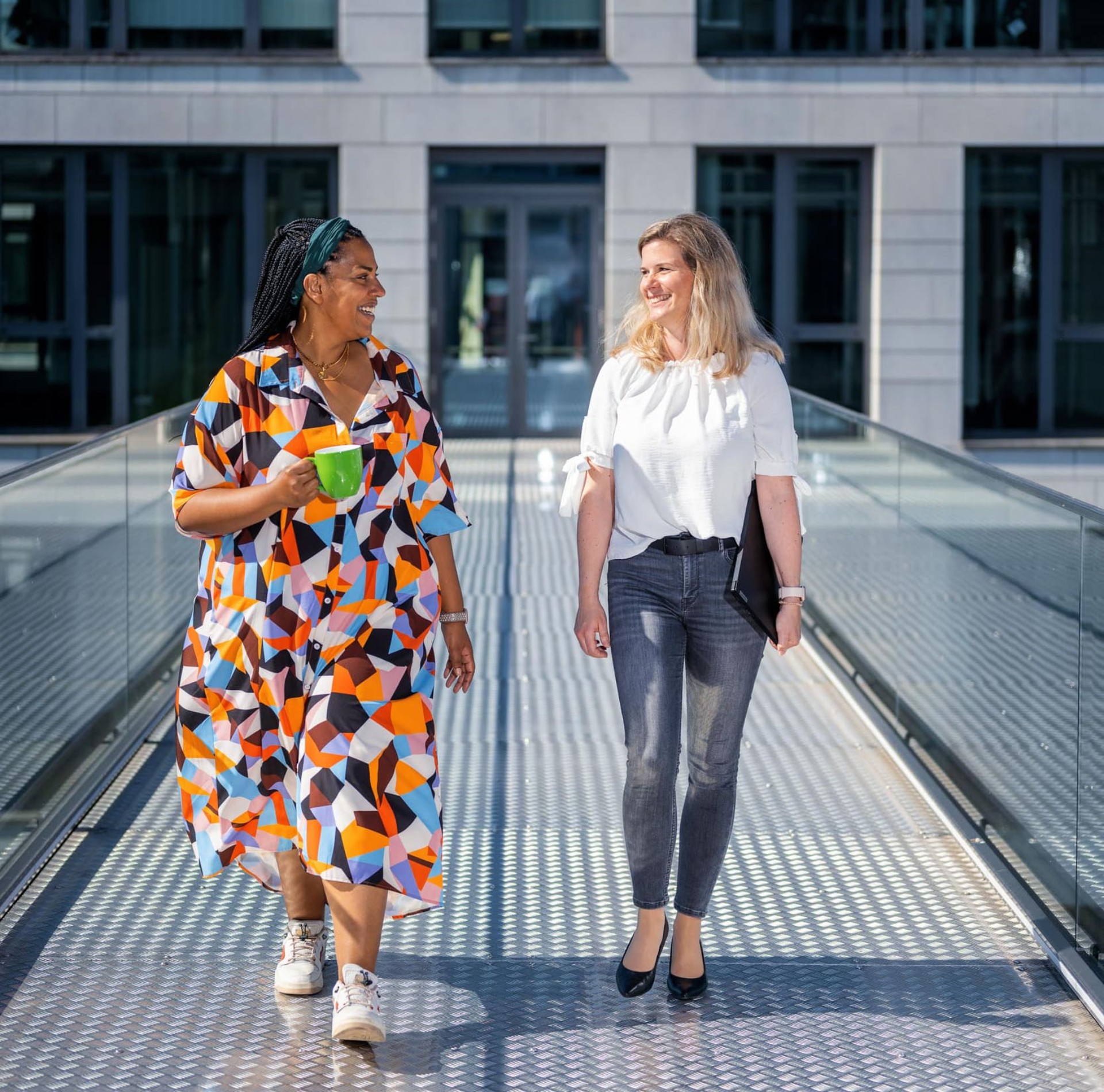 Frauen im Gespräch beim DKV 