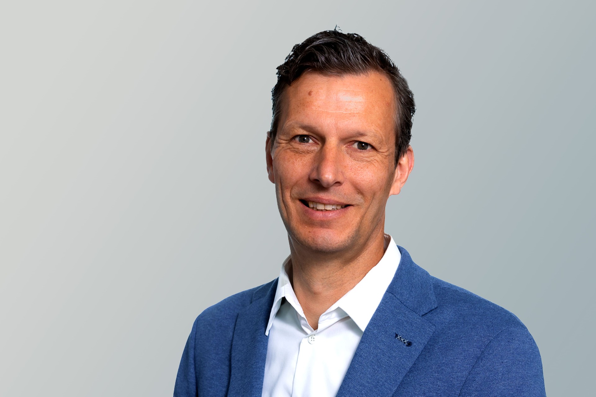 Potrait of Bas Bullens.