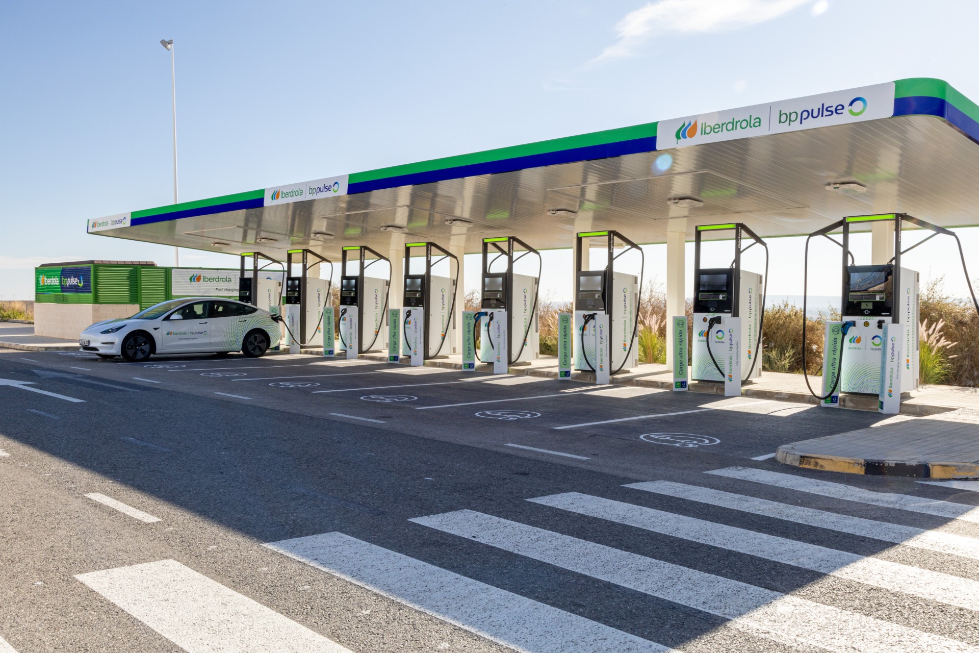 Charging station Iberdrola bp pulse Charging station Iberdrola bp pulse