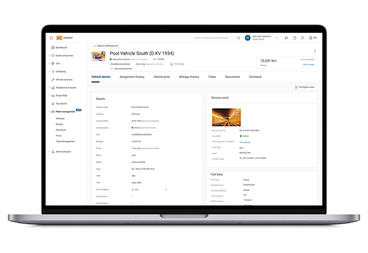 Zwei Männer an einem Verladehof
