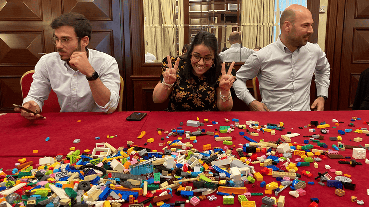 Learning by playing!